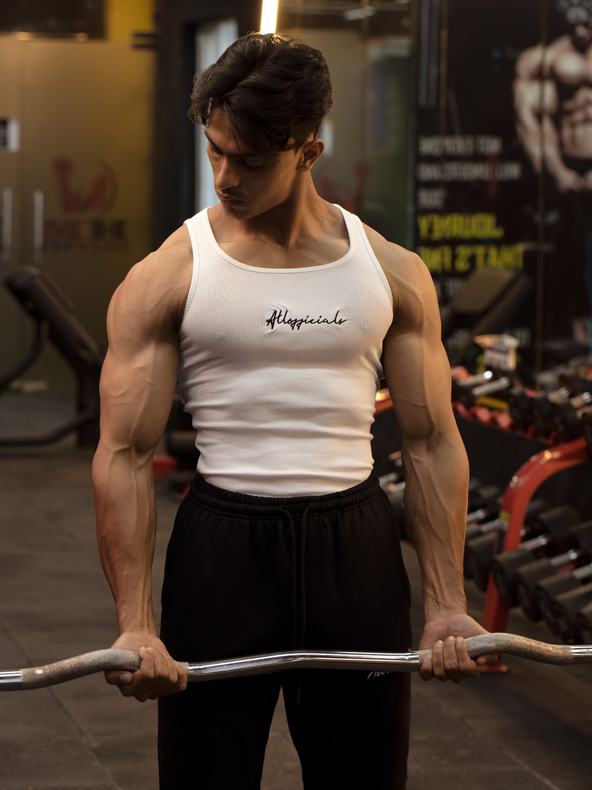 Signature Ribbed Vest white