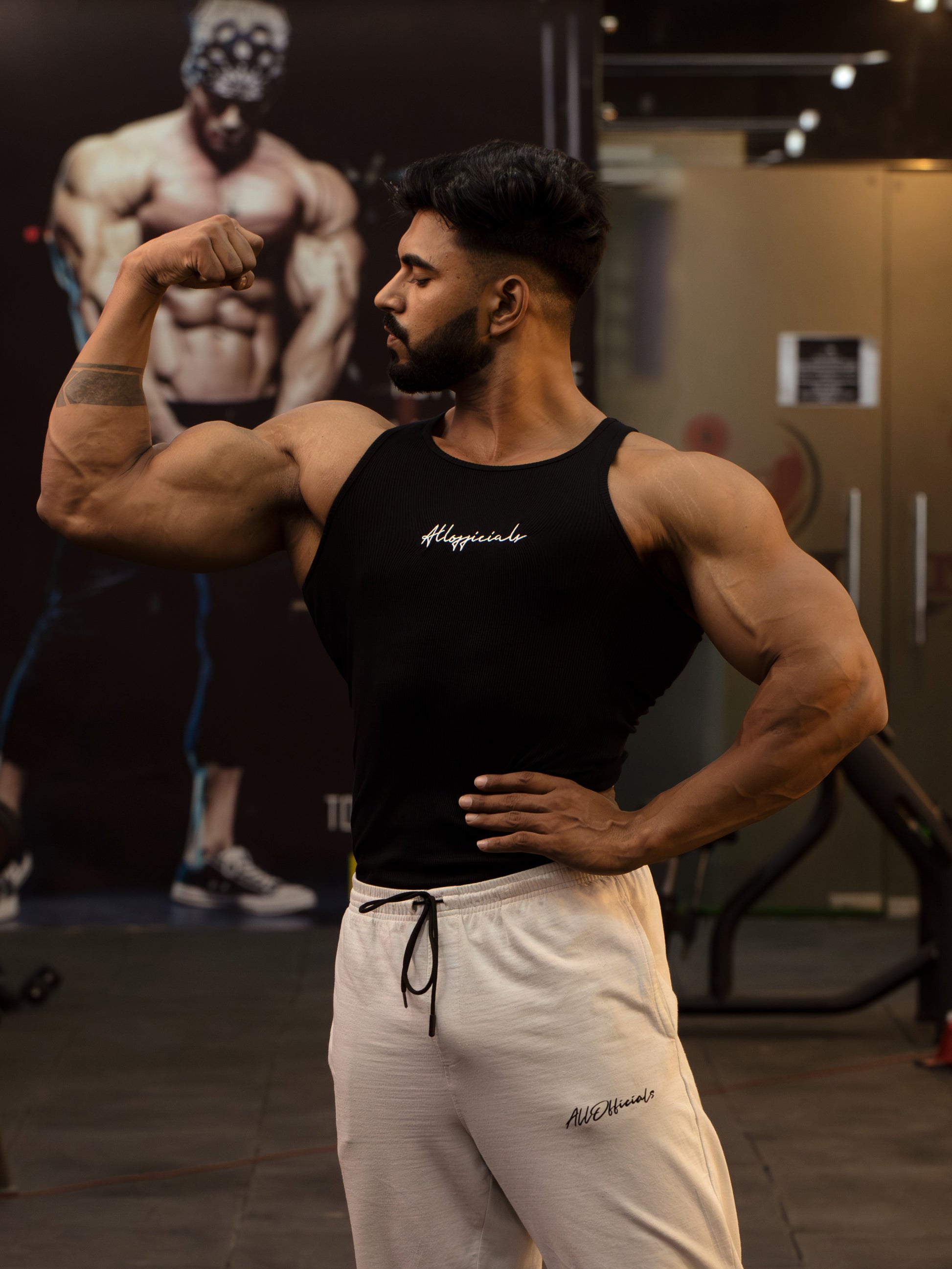 Signature Ribbed Vest Black