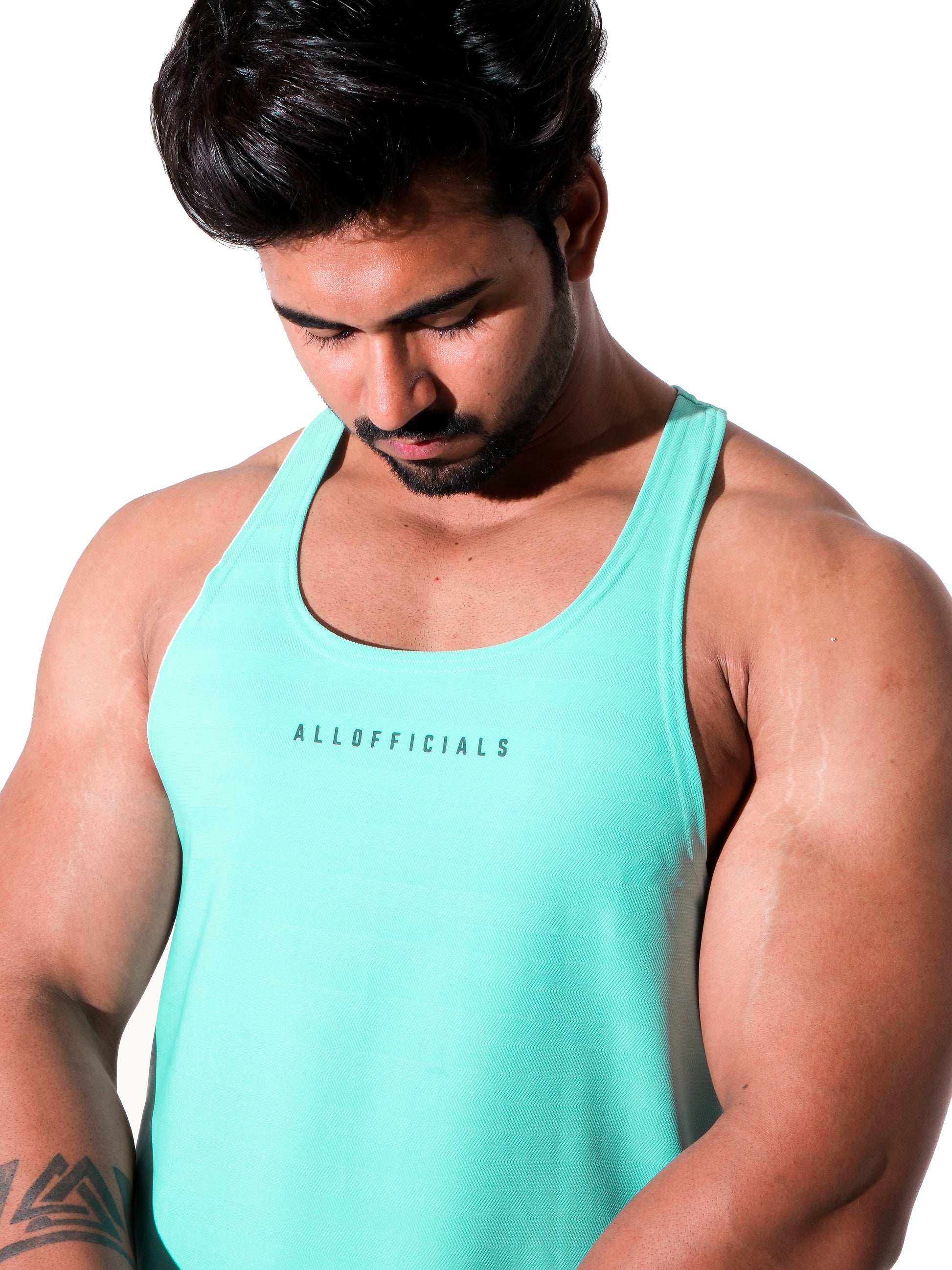 Twill Stringer Aqua chest